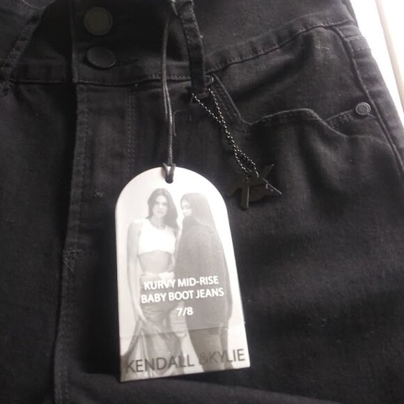 Kendall & Kylie women's size 7/8 black baby boot jeans - Picture 7 of 16